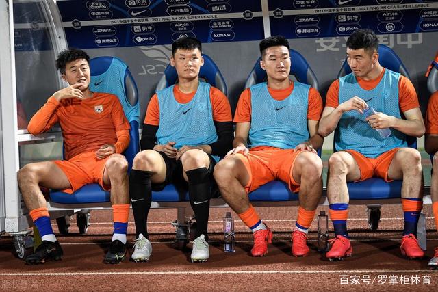 国乒女队格局微调：王曼昱回勇，陈幸同退赛，王艺迪压力倍增